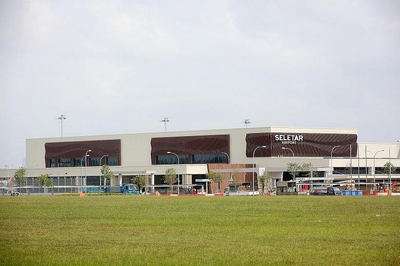 The construction of the new passenger facility, which will have a section dedicated to serving business aviation passengers, is part of a renewal of Seletar Airport which started in 2008.