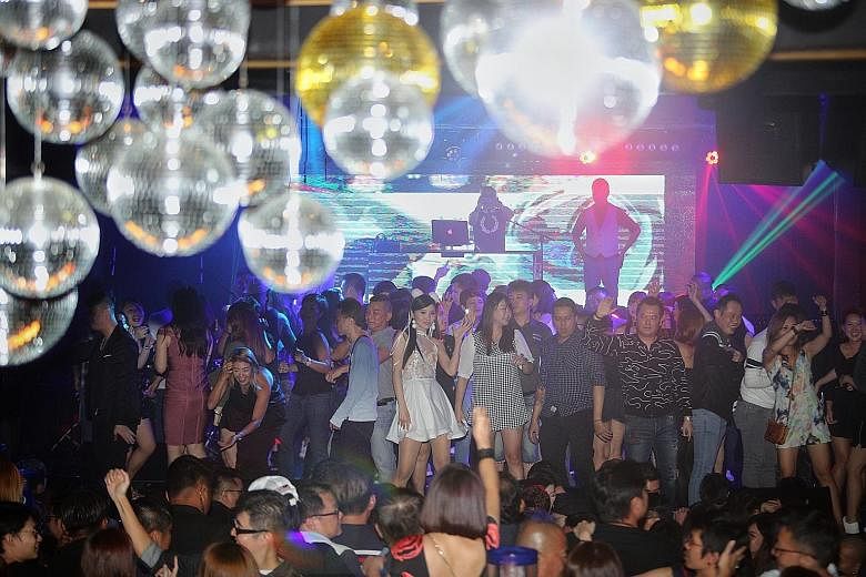 It was full-house for the 900-capacity Mandopop nightclub at Clarke Quay last Friday and Saturday nights.