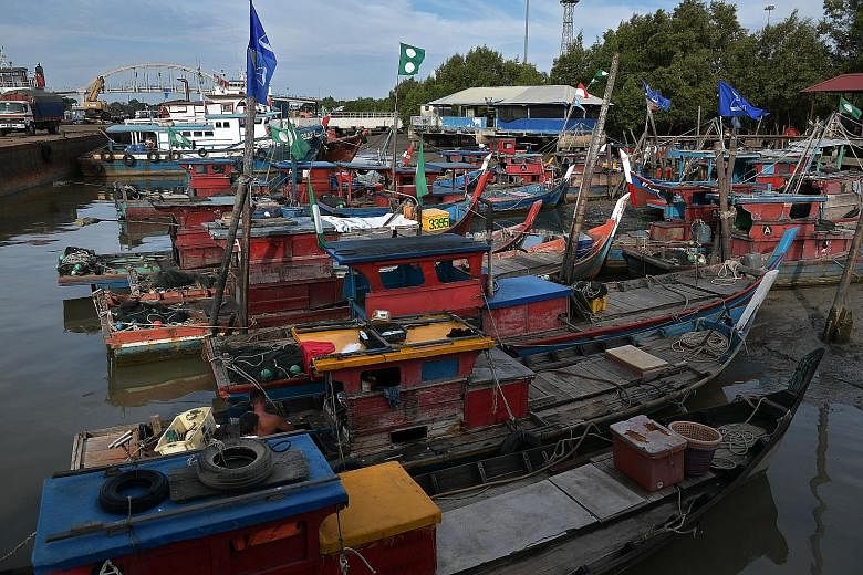 Malaysians go to polls on May 9, and boat owners in Penang have nailed their colours to the mast. Polls by two opposition-linked think-tanks point to a narrower win for BN this time.