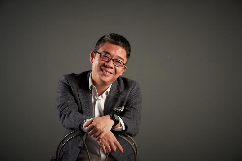 Radio romance Former deejay Bernard Lim returns to radio on talk