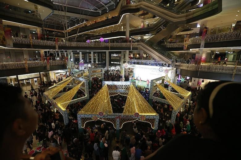 The Hari Raya bazaar at Our Tampines Hub has stalls with products from Pakistan, India, Turkey, Morocco and Uzbekistan.