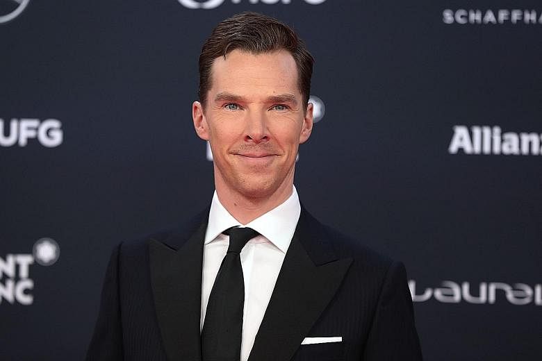 Actor Benedict Cumberbatch confronted several men who tried to rob a food delivery man in London.