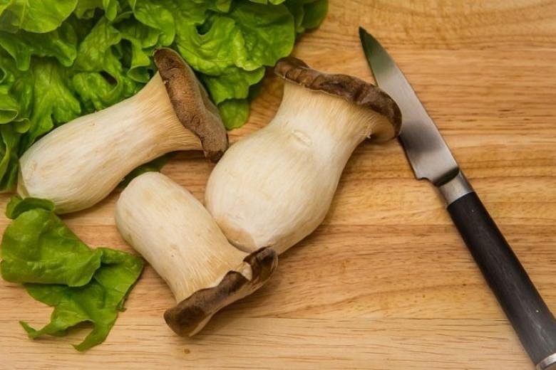 Three ways to cook oyster mushrooms The Straits Times