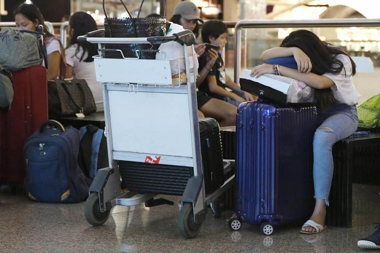 Bali Airport Reopens After 12-hour Closure Following Volcanic Eruption ...