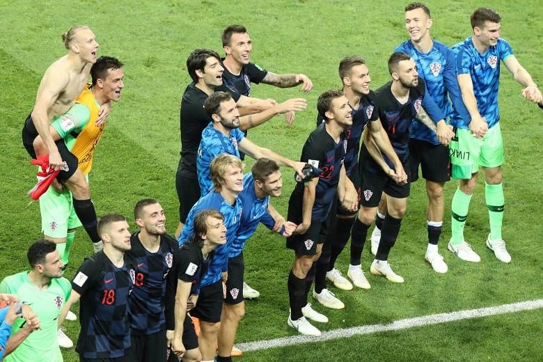 FIFA World Cup: Goalkeepers shine as Croatia, Argentina hold their nerves  in penalty shootouts to enter semis - Photos News , Firstpost