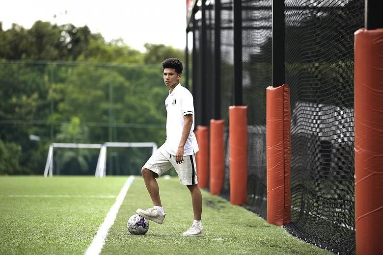 Footballer Ben Davis, 17, has inked a two-year professional contract with English Premier League Club Fulham FC.