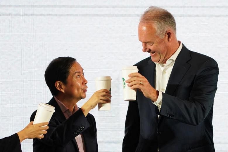 Starbucks rappelle 250.000 gobelets fabriqués en Chine - Challenges