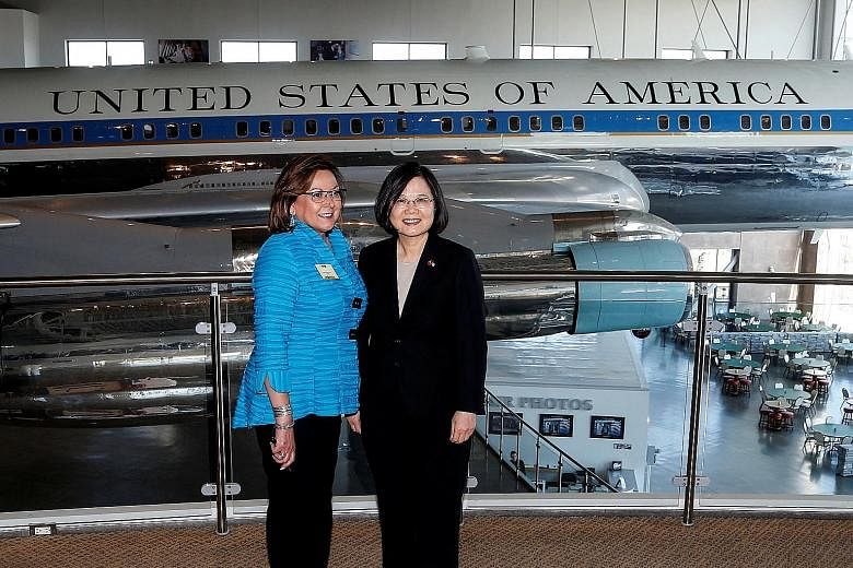 Taiwanese President Tsai Ing-wen and Governor of New Mexico Susana Martinez posing in front of Air Force One at the Ronald Reagan Presidential Library on Monday.