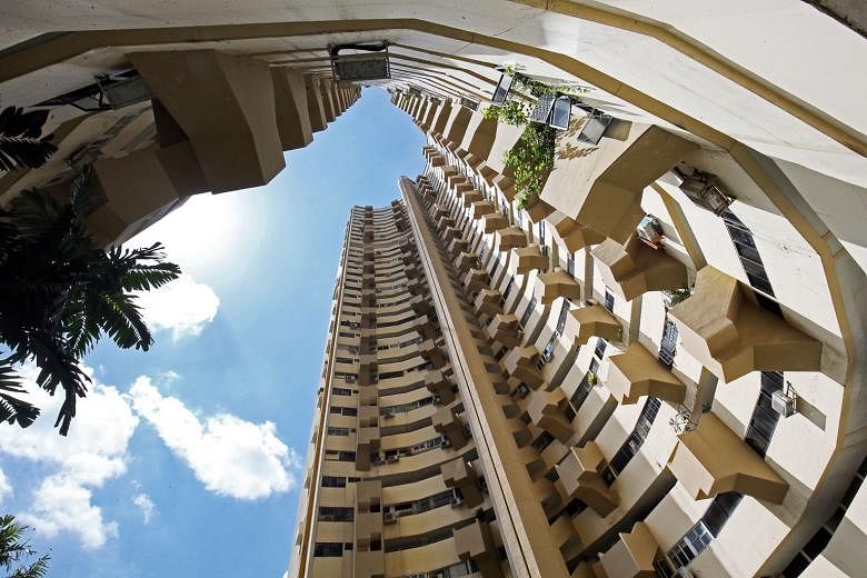 Pearl Bank Apartments (middle) is likely to be demolished, while Golden Mile Complex (above) will be put up for sale en bloc. The fate of People's Park Complex hangs in the balance, given the collective sale fever.