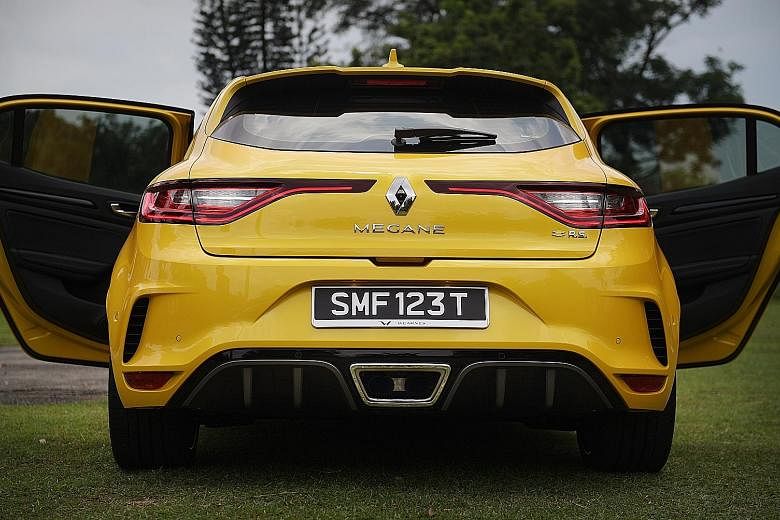 The Renault Megane RS is powered by a beefy 1.8-litre turbo engine that is mated to a dual clutch transmission.