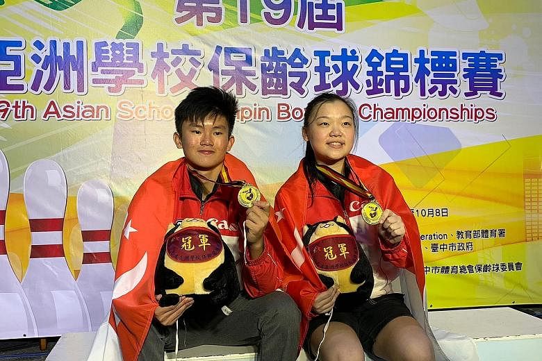 Eugene Yeo and Quek Lu Yi won the boys' and girls' Masters respectively on the final day of the Asian Schools Tenpin Championships yesterday in Chinese Taipei.
