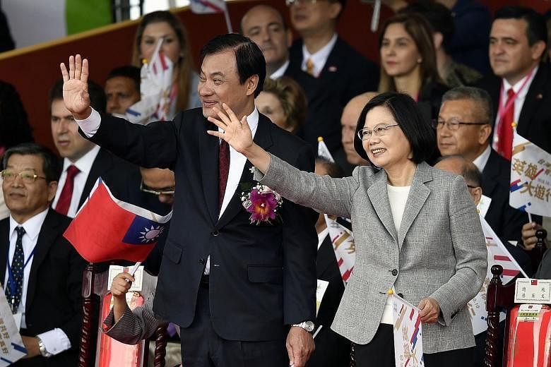 President Tsai Ing-wen and Legislative Speaker Su Jia-chyuan at Taiwan's National Day celebrations yesterday.
