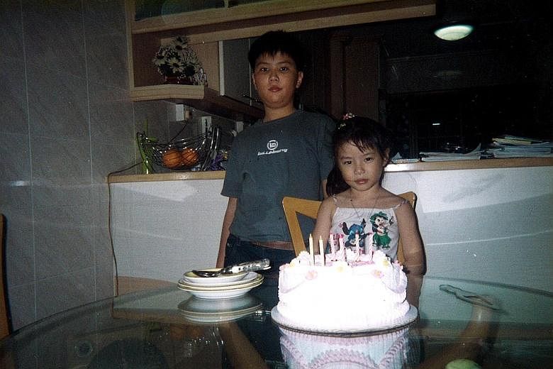 Banjamin Quek (with his sister) in his primary school days.