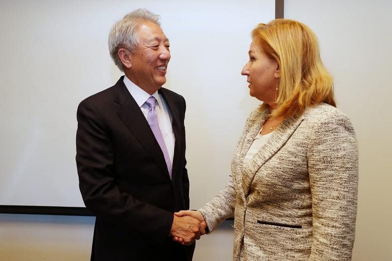 Deputy Prime Minister Teo Chee Hean meeting Ms Tzipi Livni, the leader of Israel's opposition, yesterday.