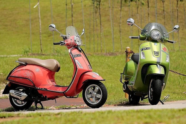 The 2018 Vespa Primavera 150 (left) may have a smaller engine than the GTS Super 300, but it is a lot lighter and has better fuel economy than its more powerful sibling.