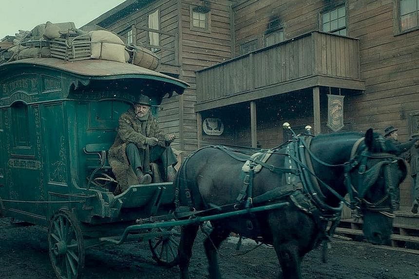 The horse that Liam Neeson worked with on The Ballad Of Buster Scruggs (left) remembered the actor from a previous project. Actor Jeff Daniels and his mighty Godless co-star Apollo.