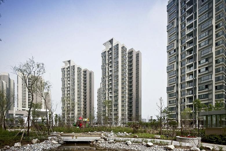 Located in the heart of Chan-Ba Ecological District in Xi'an, La Botanica was one of the four residential developments launched in the "Golden September Silver October" season.