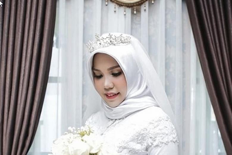 Photos of Ms Intan Syari wearing a white wedding dress and holding white roses went viral on social media in Indonesia.