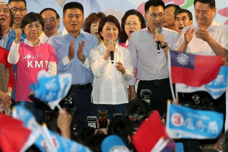 Taiwan's Tsai Ing-wen Quits As Chairman Of Ruling DPP After Party Loses ...