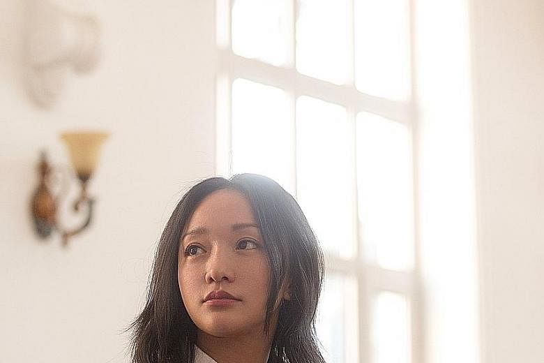 Zhihua (played by Zhou Xun) gets mistaken for her dead sister in Last Letter.