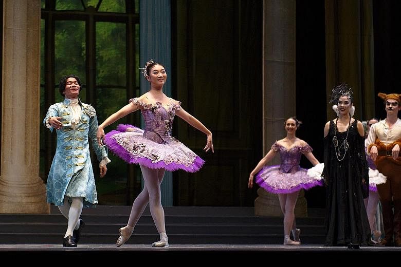 Singapore Dance Theatre principal artist Li Jie (second from left) taking her final bow at the company's production of Sleeping Beauty on Sunday.