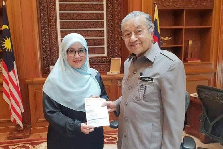 Former Puteri Umno chief Mas Ermieyati Samsudin, who left the party in July, joined Prime Minister Mahathir Mohamad's Parti Pribumi Bersatu Malaysia on Thursday.