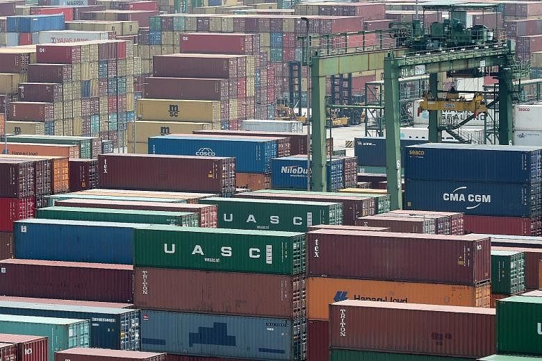 Exports to most of Singapore's top markets slipped last month, except those to the United States, Thailand, Japan and Taiwan.