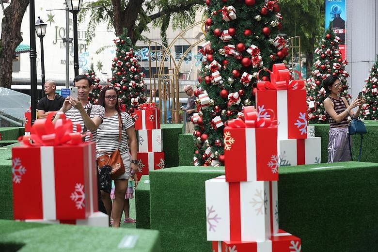 Singaporeans ranked 18th in terms of Christmas spending in a poll of 34 countries, below nations such as the Czech Republic, Britain and Finland. On average, a person here spends US$334 (S$457) during Christmas, with US$142 splashed out on food, comp