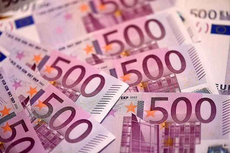 The ECB website said 17 of the 19 national central banks in the euro area will no longer issue €500 notes as of Jan 27.