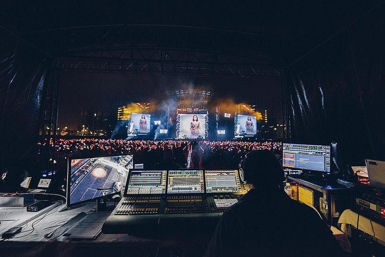 One of the shows for Wang Leehom's Descendants Of The Dragon 2060 World Tour. Founder of Illuminate, Singaporean Huang Muen's job as a lighting director is to ensure the visual effects go according to plan. He, his employee and a band programmer are 