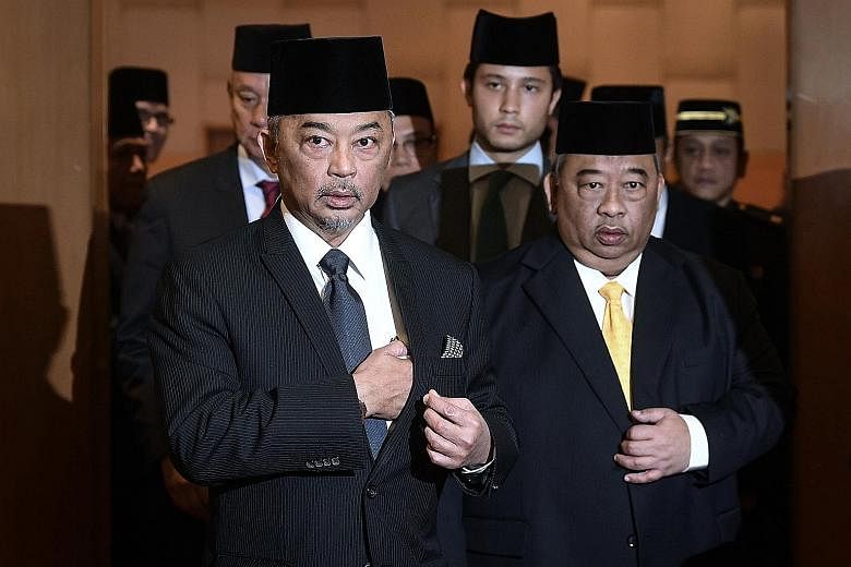 Due to his poor health, Pahang's incumbent ruler Sultan Ahmad Shah had been expected to abdicate in favour of his son Tengku Abdullah Sultan Ahmad Shah (left). The Regent's younger brother, Tengku Abdul Rahman Sultan Ahmad Shah, is seen beside him.
