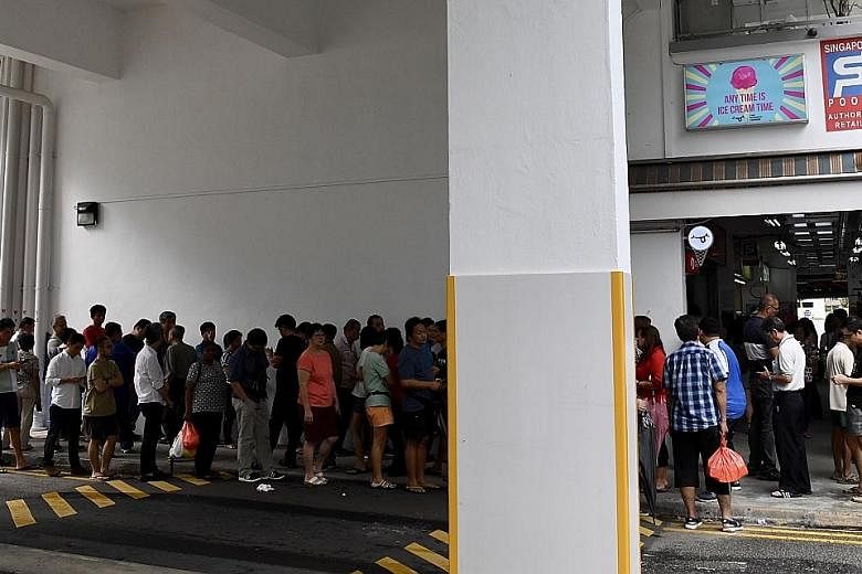 More than 200 punters queueing up to buy Toto tickets at Tong Aik Huat, a Singapore Pools authorised retailer, at Block 685, Hougang Street 61, yesterday. Last night, one person won the Group 1 cascade draw prize of $9,588,137. The winning ticket was