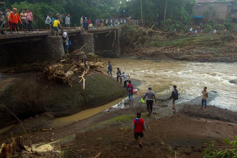 Death Toll From Indonesia Floods, Landslides Climbs To 68 | The Straits ...