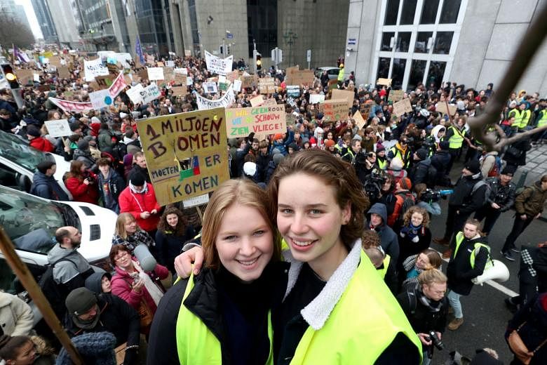 Thousands of young people protest for climate action in Belgium 