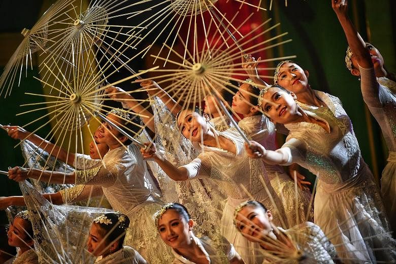 National Taiwan University of Arts dancers performing an item called In The Cool Breeze at the River Hongbao yesterday. An Istana open house, which drew more than 23,000 visitors, added to the Chinese New Year festivities.