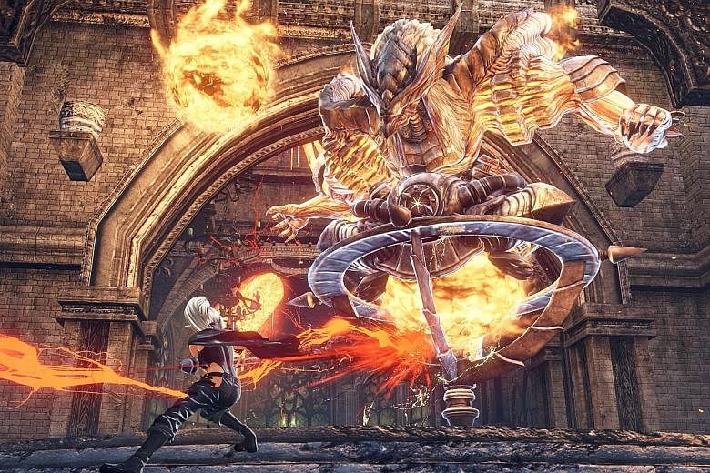In God Eater 3, players jump into the map, locate their target monsters and bring them down.