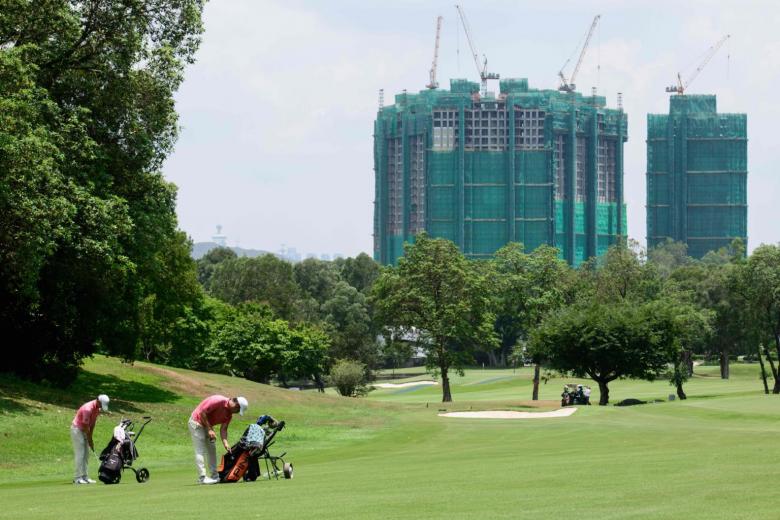 Hong Kong to take back part of biggest golf course for homes The