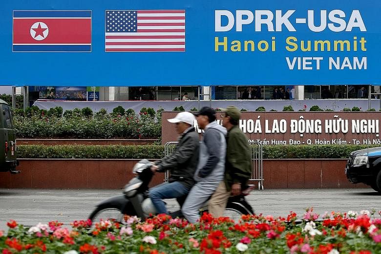 US Democratic senators and security officials have warned US President Donald Trump, who is meeting North Korean leader Kim Jong Un in Vietnam, against cutting a deal that would do little to curb North Korea's nuclear ambitions.