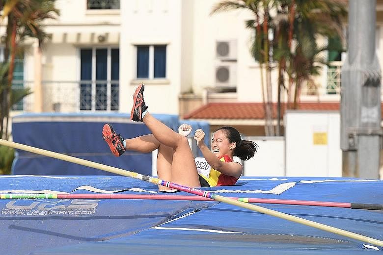 Hwa Chong Institution pole vaulter Togawa Mei set a championship record of 3.19m in the Opens Division at the Schools National Track and Field Championships.
