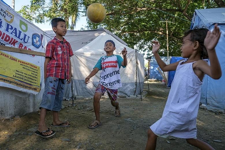 Thousands of Indonesian children are still living in makeshift shelters in Palu, central Sulawesi, six months after a devastating quake-tsunami pounded the city. More than 4,300 people died in the disaster and at least 170,000 residents are still dis