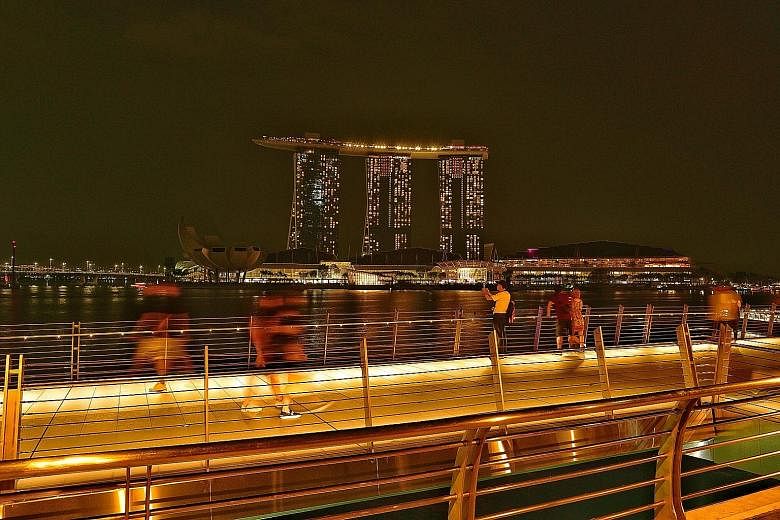 It was lights out for landmarks such as Marina Bay Sands, the Singapore Flyer and Esplanade yesterday to mark the start of Earth Hour 2019 at 8.30pm. The spotlight is on zero waste this year, with more organisations ramping up recycling efforts. The 