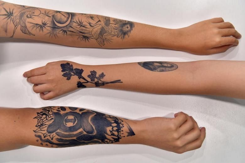 Singapore Henna Artist Creates Stunning Temporary Tattoos With Jagua Fruit  Juice Ink  ZULAsg