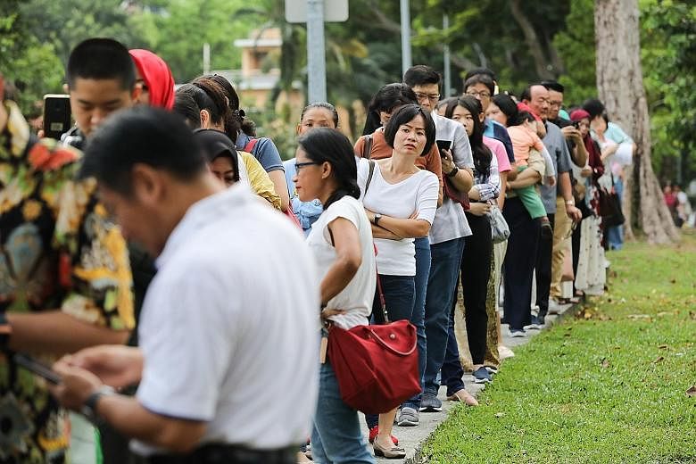 Thousands of Indonesians in Singapore headed to their embassy yesterday to cast their vote for a new president and Parliament, three days ahead of the general election back home. There are an estimated 127,000 registered voters in Singapore, and they