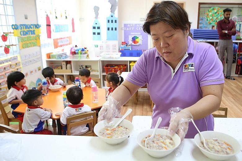 Food handlers and cleaners who service pre-schools will be briefed on good hygiene practices, as part of a multi-pronged approach involving caterers, pre-school staff, parents and children to reduce food poisoning in pre-schools.