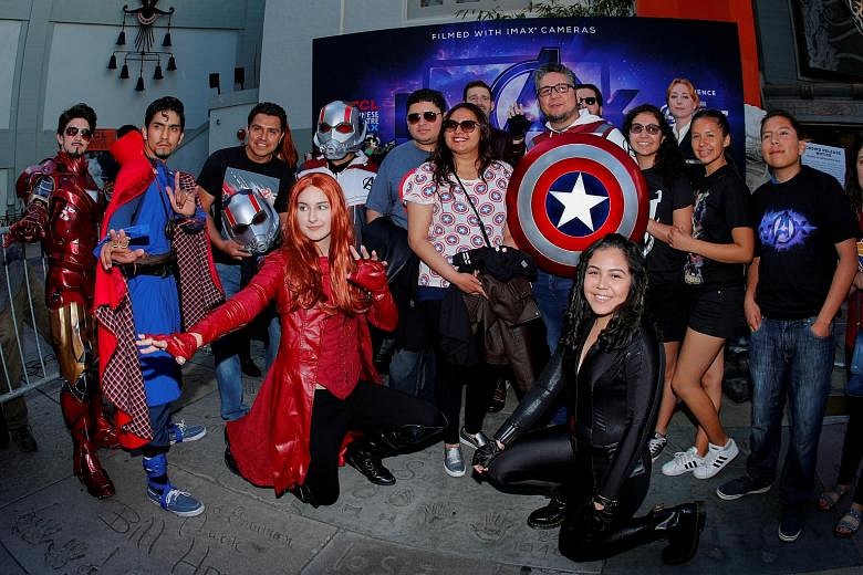 Avengers endgame cheap midnight premiere