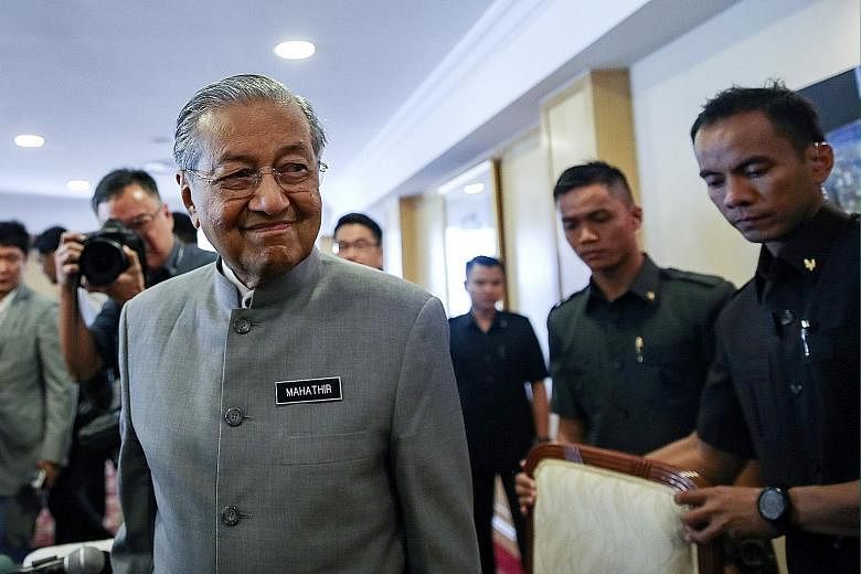 Malaysian Prime Minister Mahathir Mohamad says today's technology is not easy for old people like him.