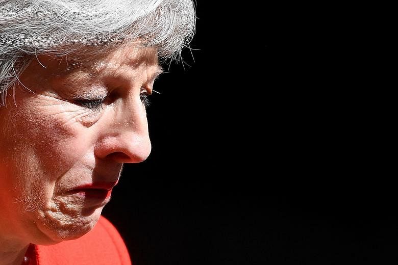 The news of Prime Minister Theresa May's resignation announcement on the front pages of British newspapers yesterday. It has triggered a leadership contest, with several Conservative MPs tipped to run. British Prime Minister Theresa May, fighting bac