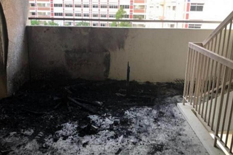 At 5pm last Friday, the police were alerted to a fire at the lift lobby on the seventh storey of Block 560 Pasir Ris Street 51. PHOTO: SINGAPORE POLICE FORCE