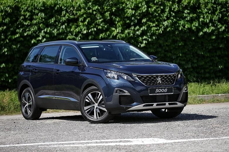 The Peugeot 5008 has superb ride quality. Despite its comfort-biased set-up, the car handles sharply, aided by a sporty steering wheel which is grippy, quick and communicative.