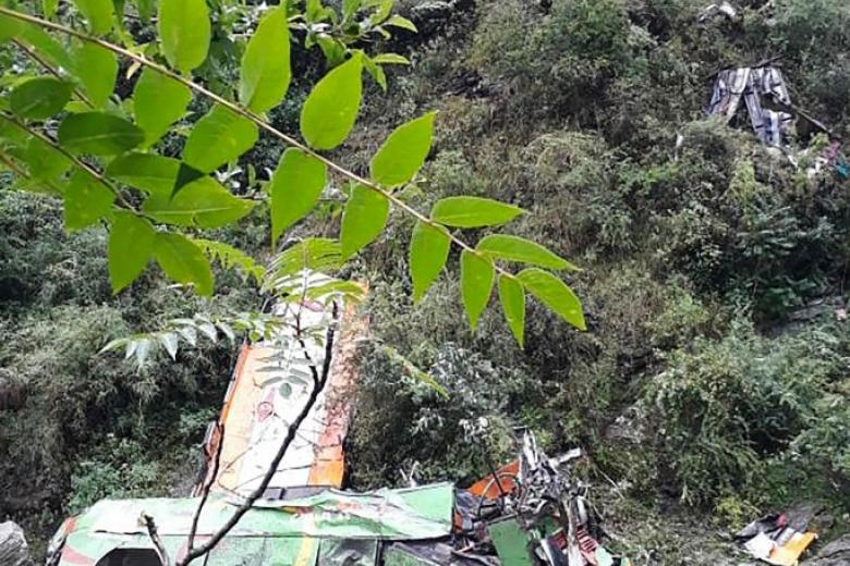 At least 44 dead as bus plunges off Indian mountain road | The Straits ...